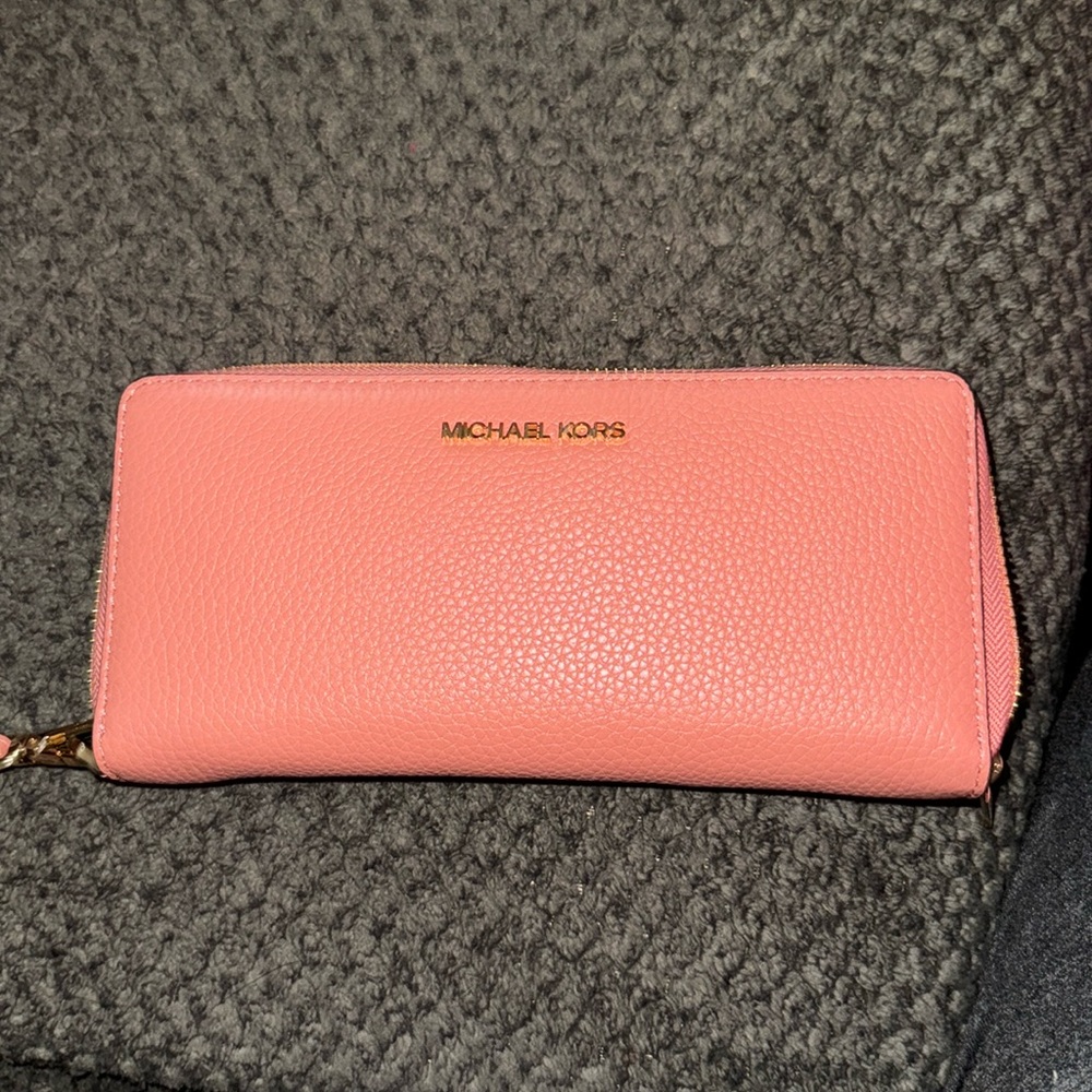 Michael kors large jet set wallet